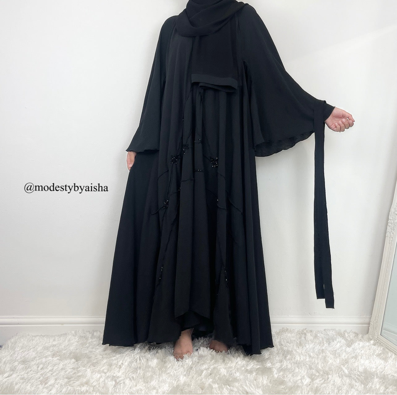 Hafsa Black - Embellished Abaya