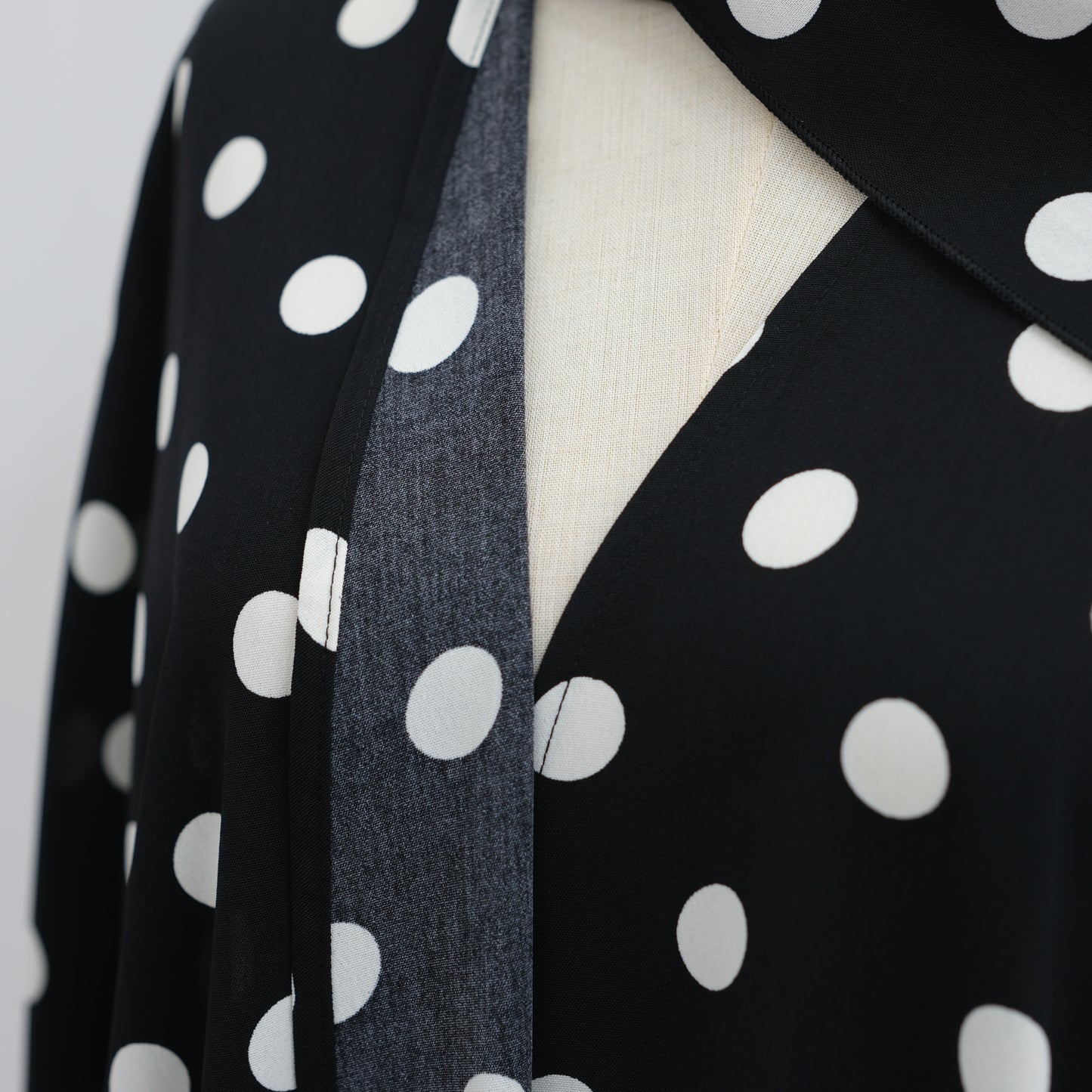 Polka Dot Abaya & Hijab Set - 2 Colours