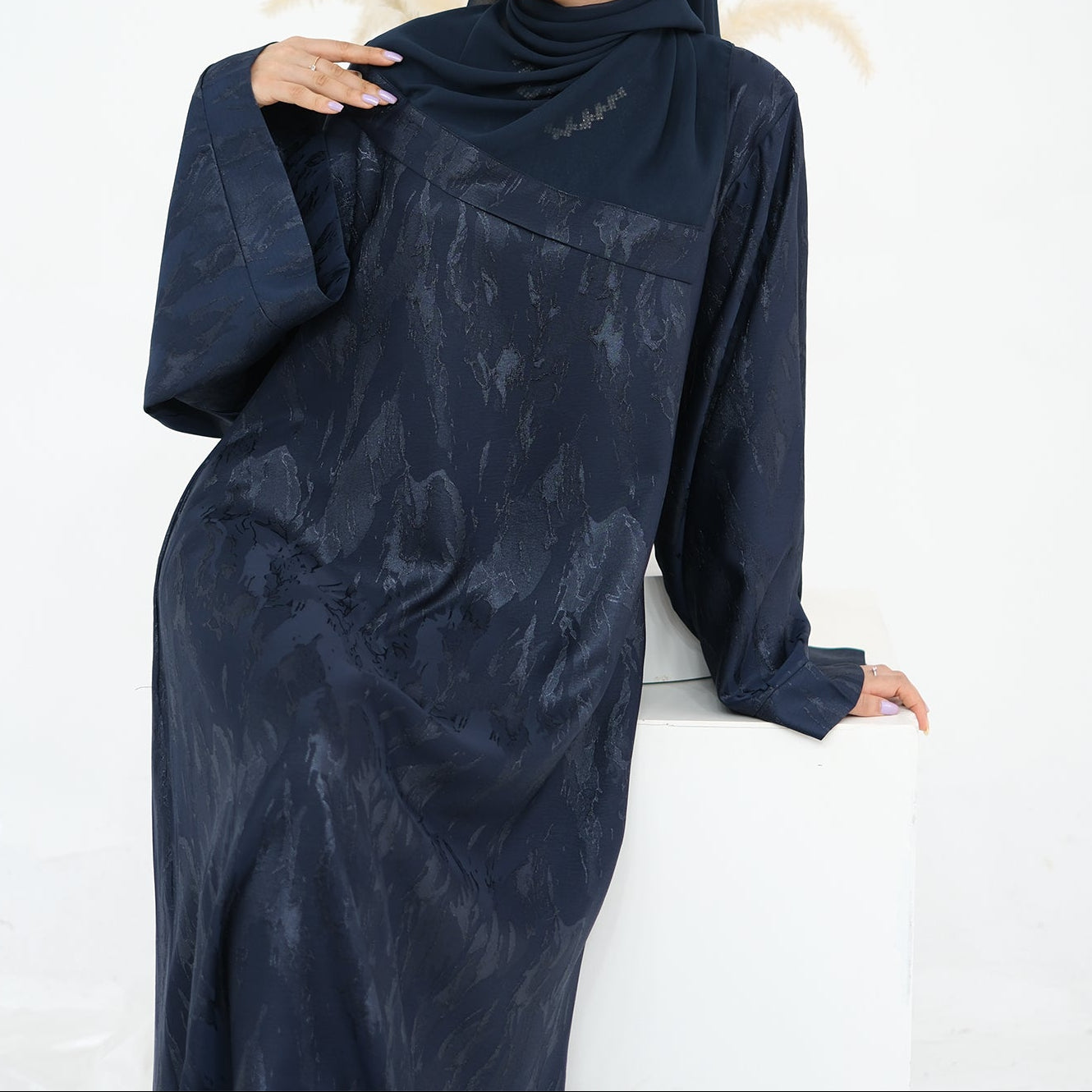 Jacquard Closed Abaya - 5 Colours