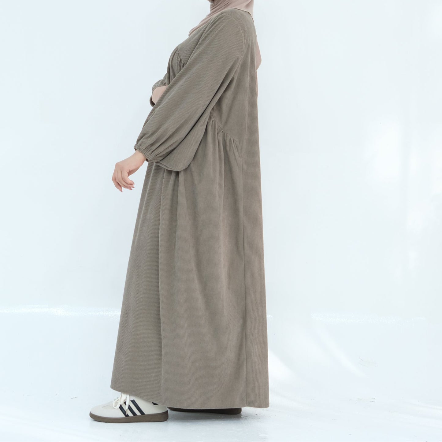 Corduroy Cuffed Sleeve Abaya - 4 Colours