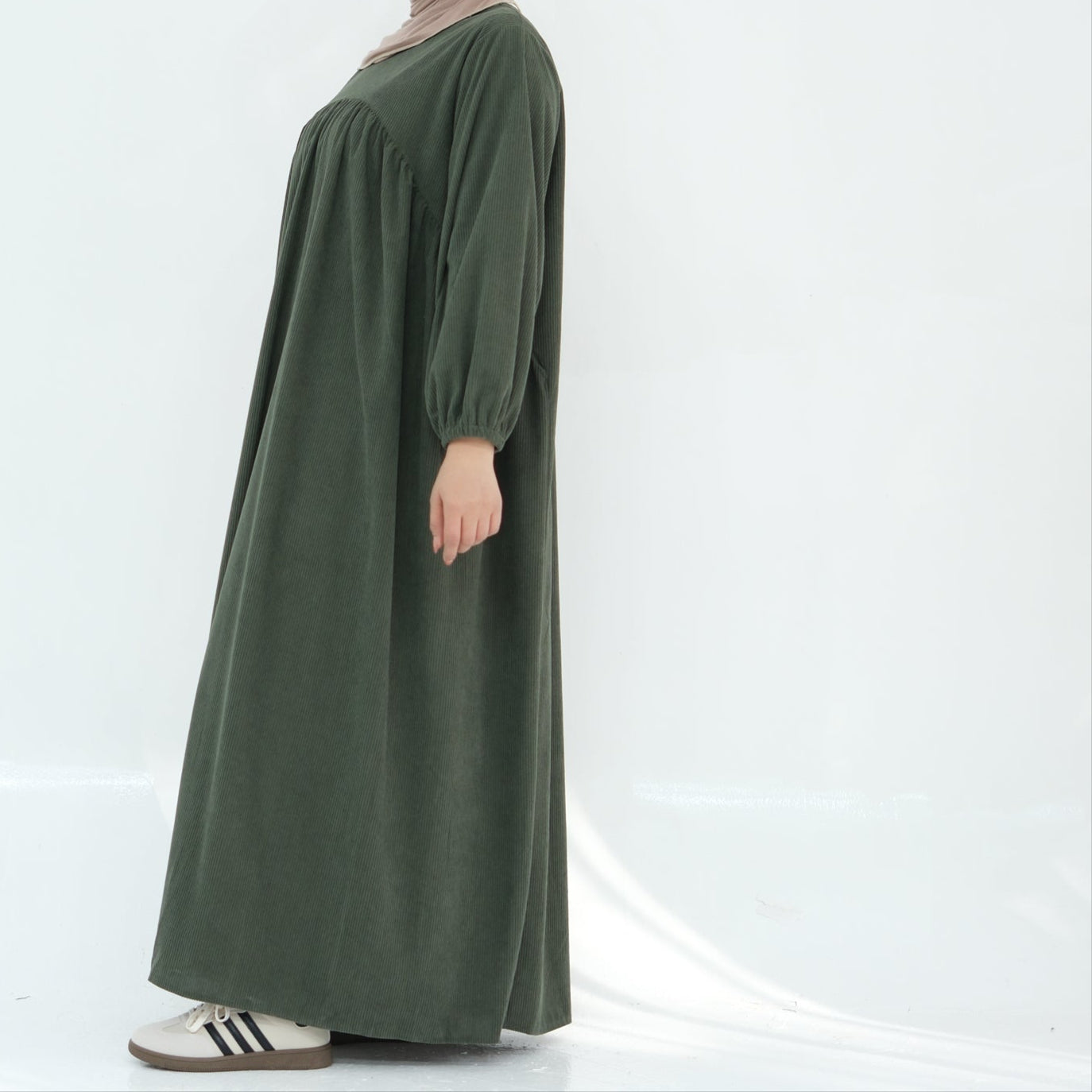 Corduroy Cuffed Sleeve Abaya - 4 Colours