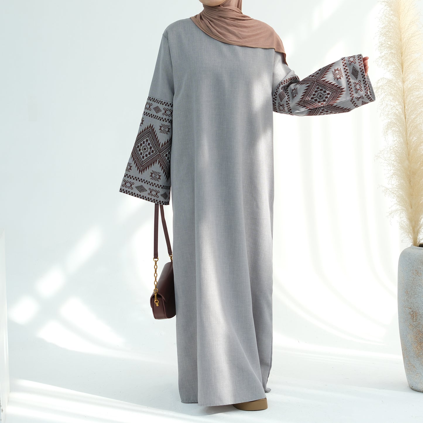 Embroidered Closed Linen Abaya - 3 Colours