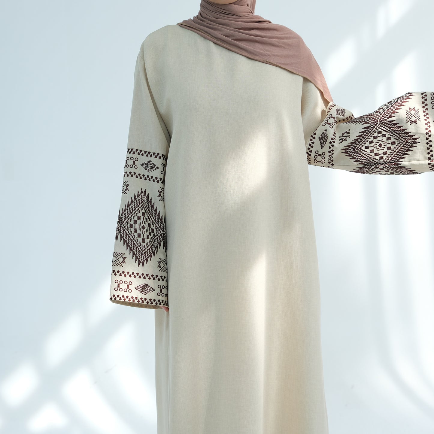 Embroidered Closed Linen Abaya - 3 Colours