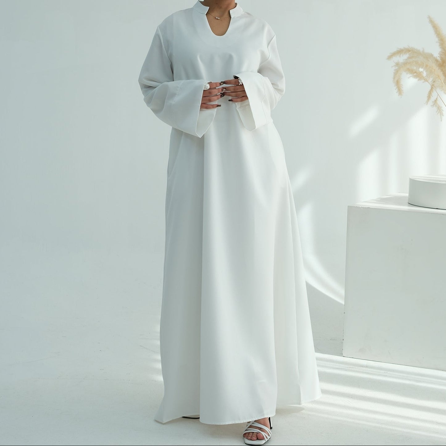 V Neck Closed Abaya - 5 Colours