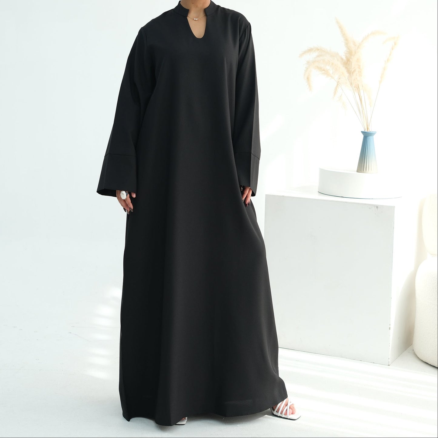 V Neck Closed Abaya - 5 Colours