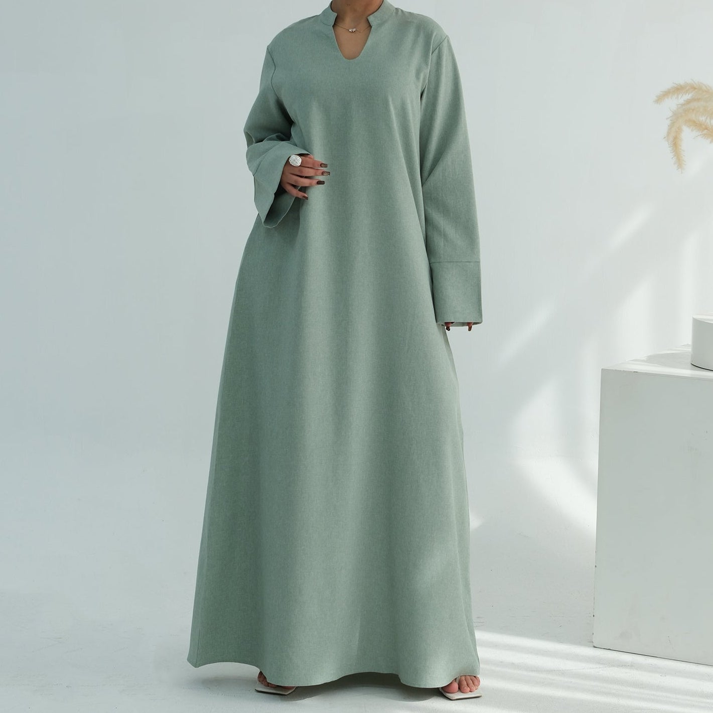 V Neck Closed Abaya - 5 Colours