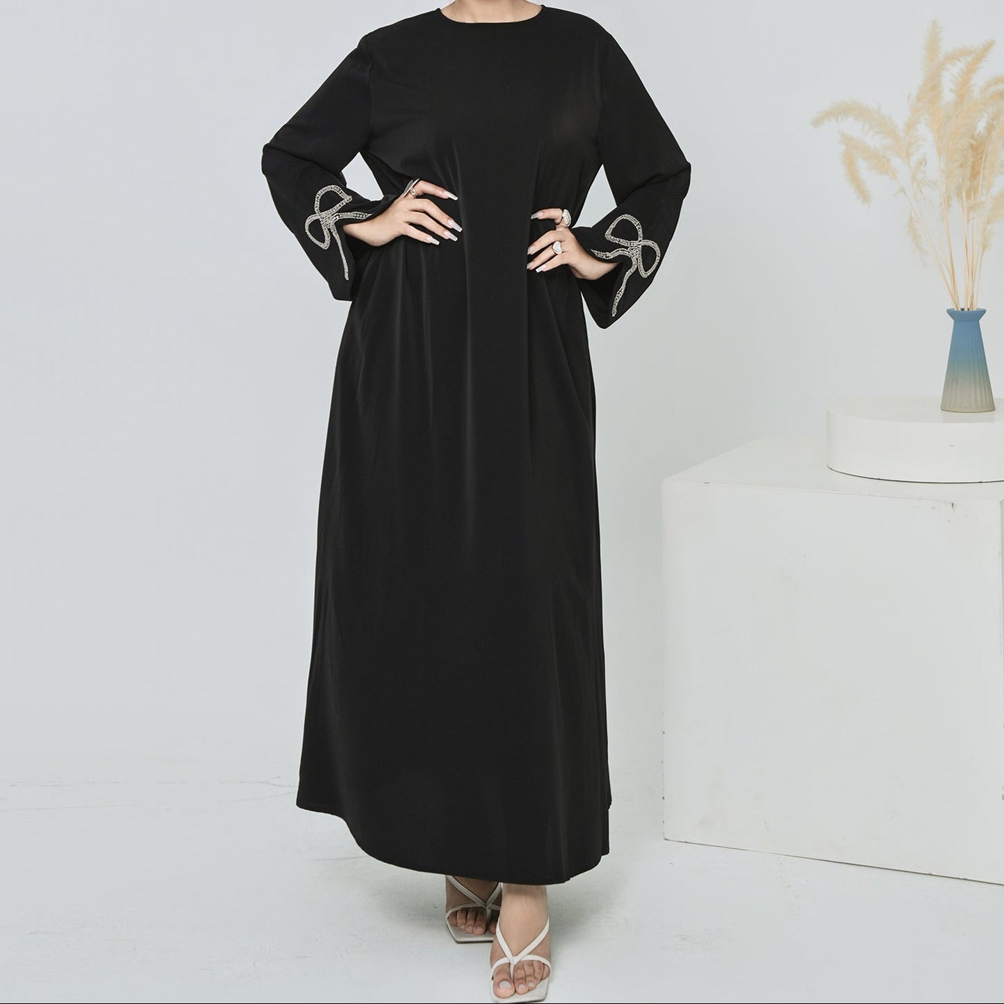 Bow Embellished Closed Abaya - 2 Colours