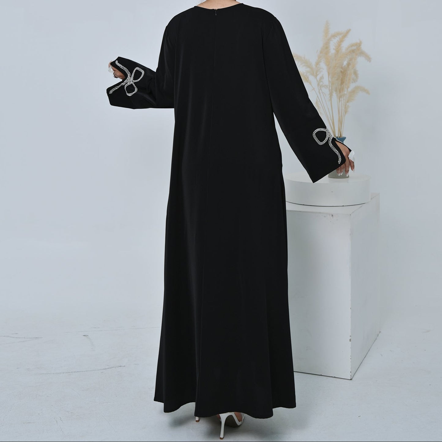 Bow Embellished Closed Abaya - 2 Colours
