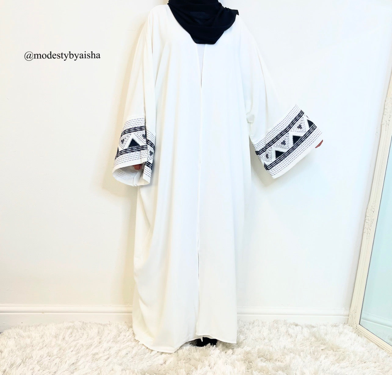 Saniya Embroidered Abaya - 2 Colours