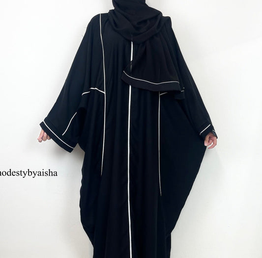 Zehra Batwing Abaya - Black & White