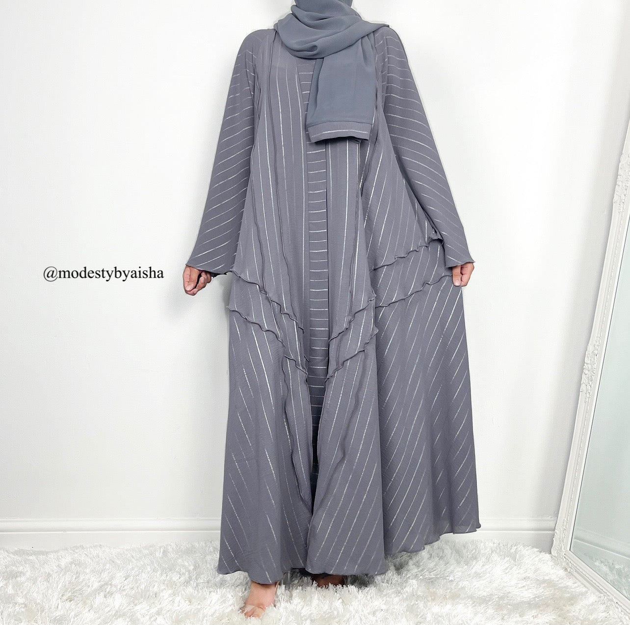 Laiba Grey - Closed / Open Abaya